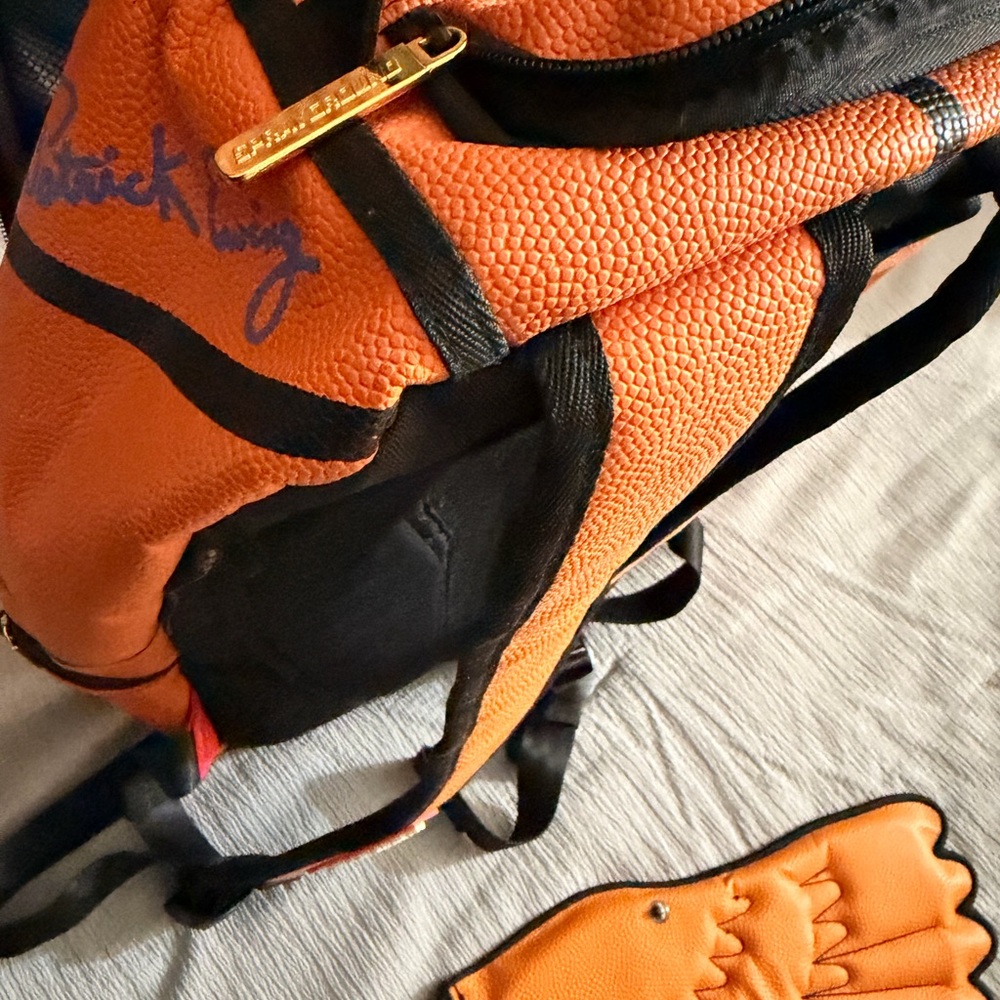 Rare!! Patrick Ewing 33 Hi Top Sneakers with Sprayground Wing backpack combo. - Picture 8 of 12